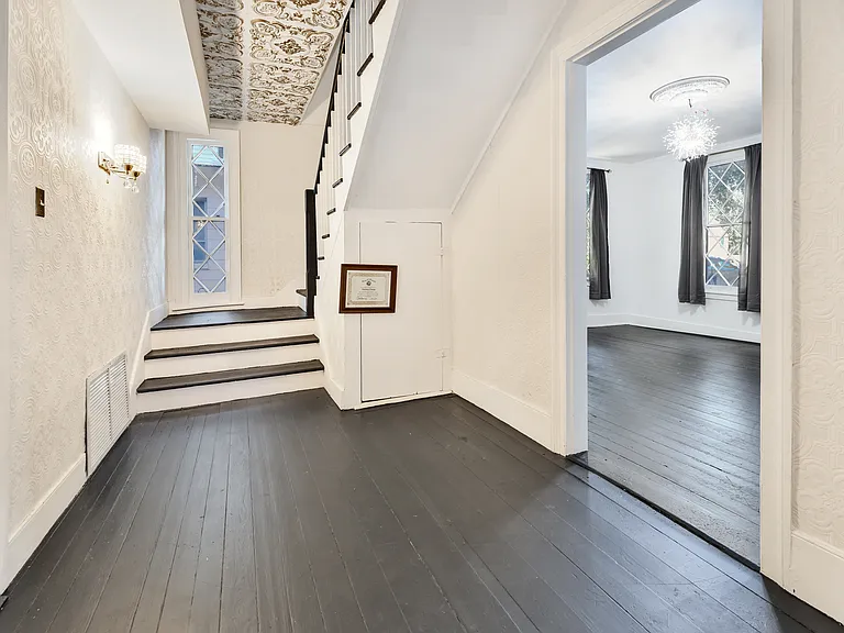 232 Saint George St #A — Photo 15