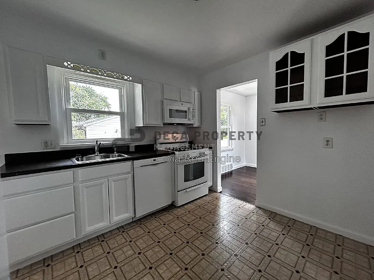10922 Juniper Ct — Photo 9