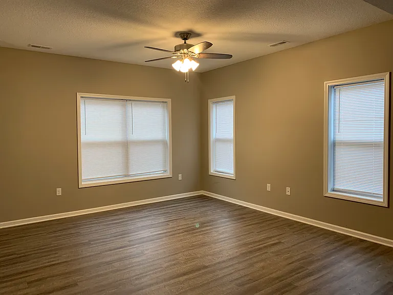 6708 Old Trail Rd #102 — Photo 7
