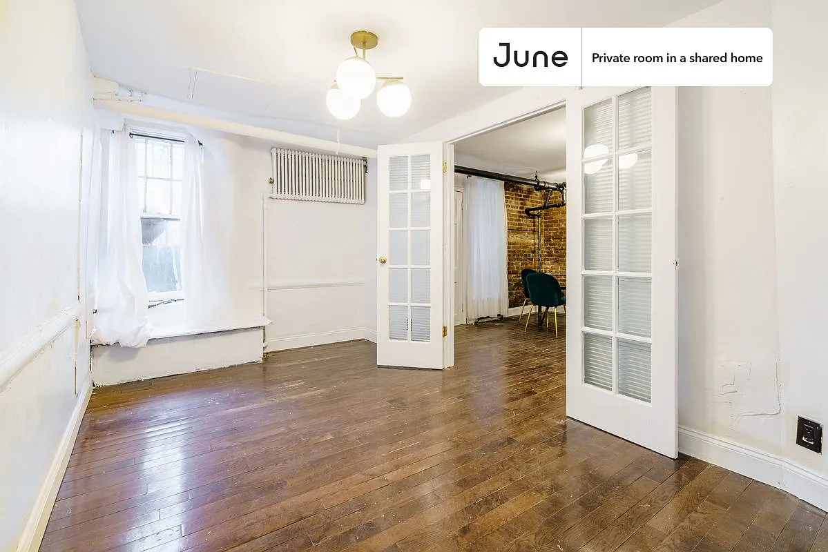 Full bedroom in 5 bed/1.5 bath home in Bedford-Stuyvesant #909 A — Photo 3