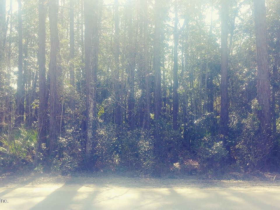 1st image of 513 HICKORY NUT Trail