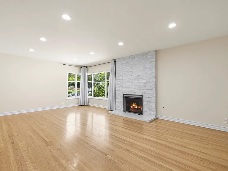 1808 Fern Ln — Photo 15