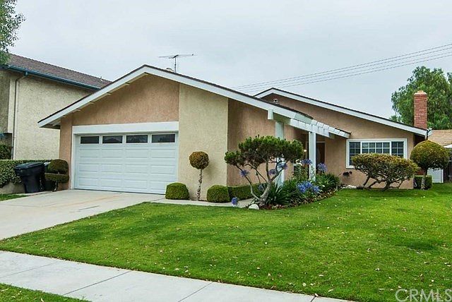 1st image of 5533 E Edgemar Ave