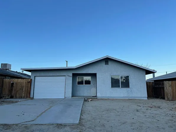 13610 Elm St, Trona, CA 93562