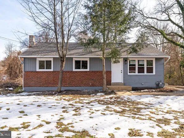 7233 Vellex Ln, Annandale, VA 22003