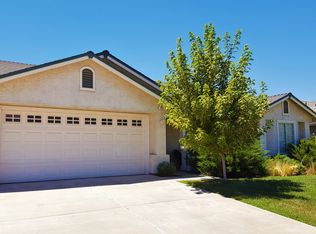 533 W Julia Ct, Hanford, CA 93230