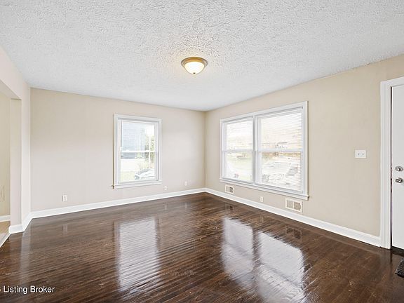 5th image of 4915 Manslick Rd