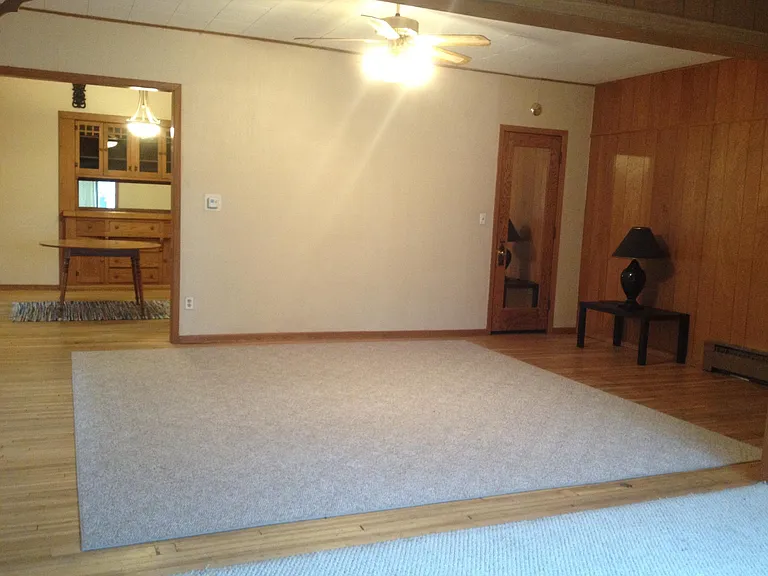 806 1st St SW #1 — Photo 3
