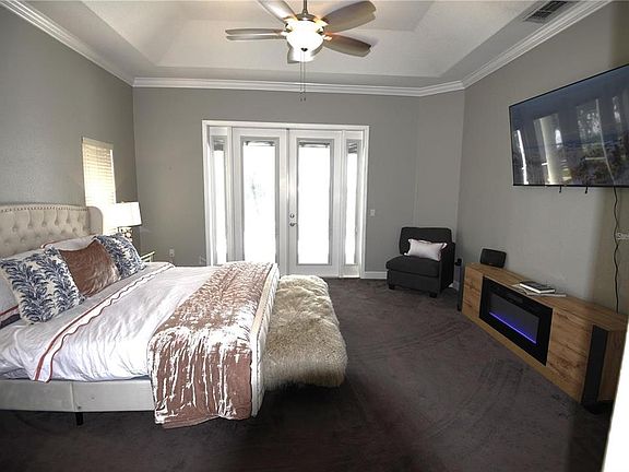 3rd image of 236 Ruby Lake Ln