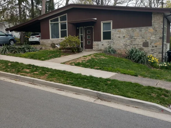 1110 Smithfield St, State College, PA 16801