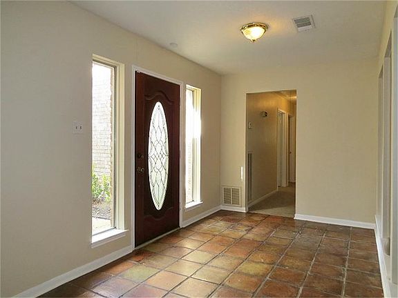 Another view of the foyer!