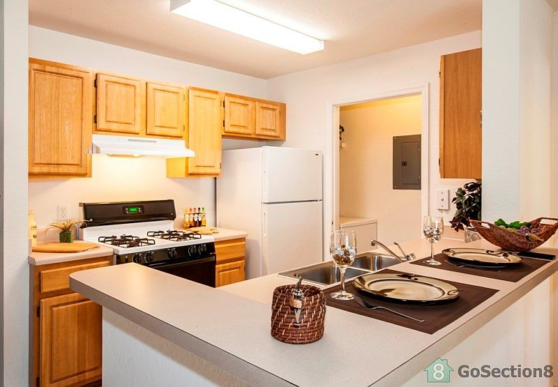 2nd image of 6006 Island Bay Cir