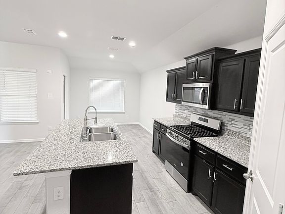 4th image of 2209 Myrtle Beach Dr