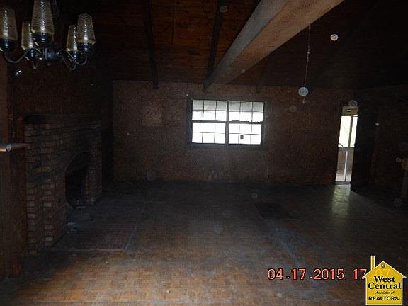 5th image of 29013 Alder Ave
