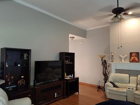 Living Room (New Paint)