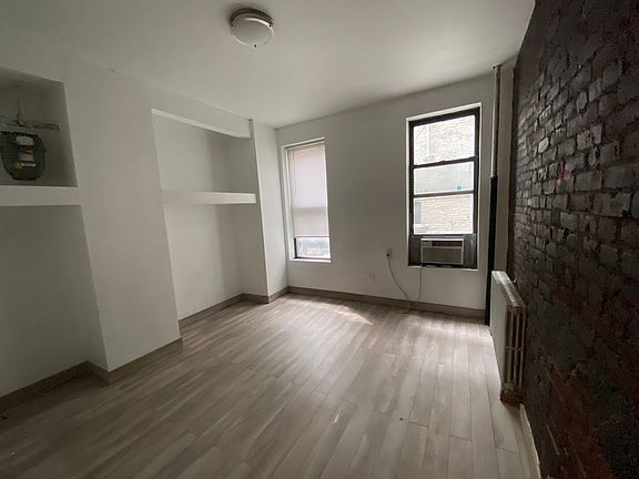 4th image of 1071 1st Ave Frnt 2