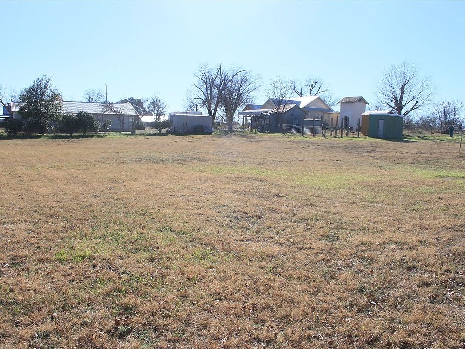 1st image of W Dallas St