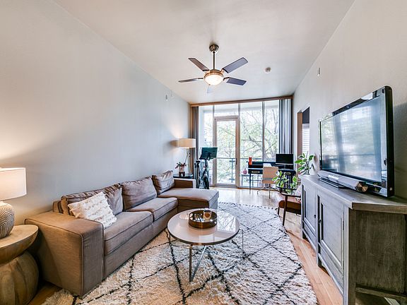 4th image of 2950 McKinney Ave APT 211
