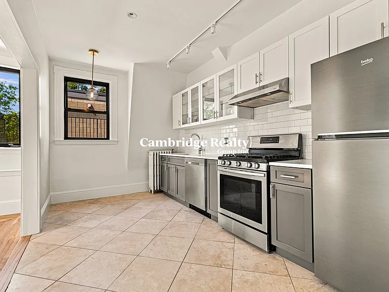 54 Harvard St #3T — Photo 1