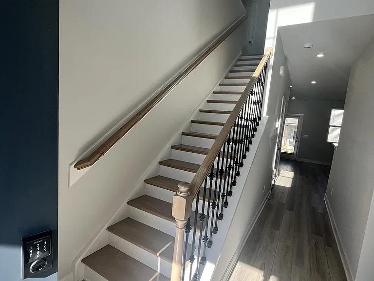 4548 Hoboken Way — Photo 2