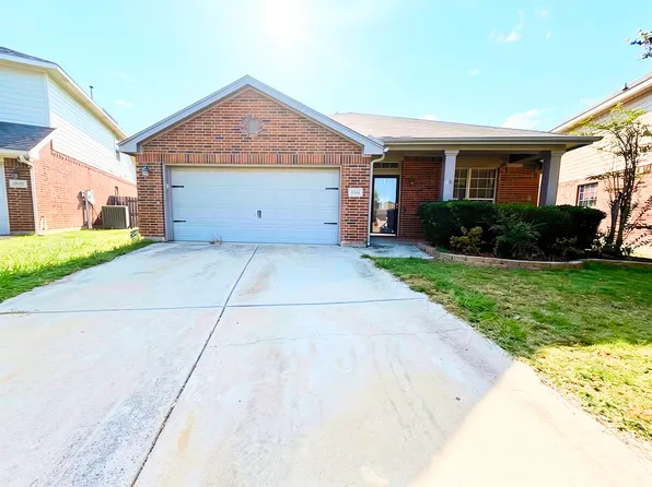5601 Piedra Dr, Fort Worth, TX 76179