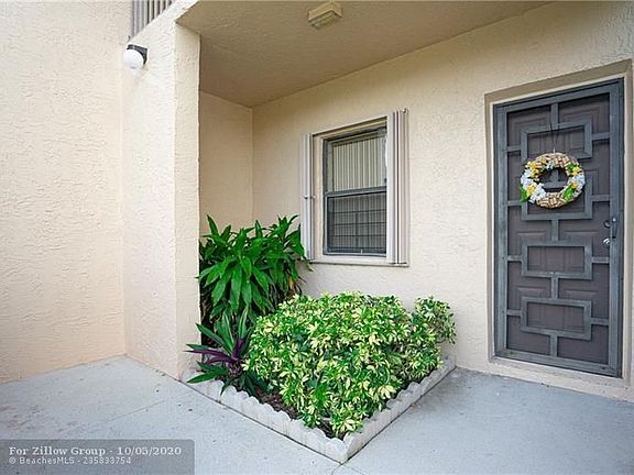 2nd image of 4357 Carambola Cir S #2648