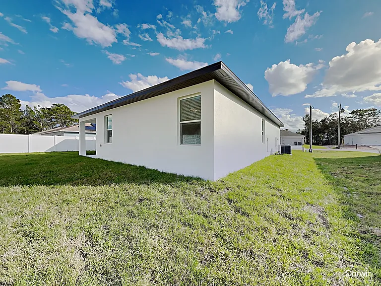 354 Gardenia Ct — Photo 16