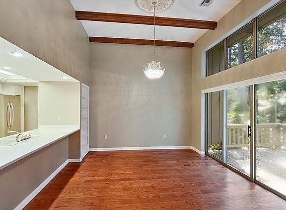 5th image of 127 Grand Cheniere Dr