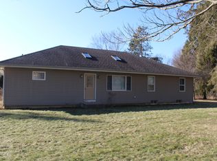 16722 Runyon Rd, Buchanan, MI 49107