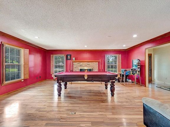 5th image of 2810 Colonial Dr