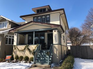1021 S Kenilworth Ave, Oak Park, IL 60304
