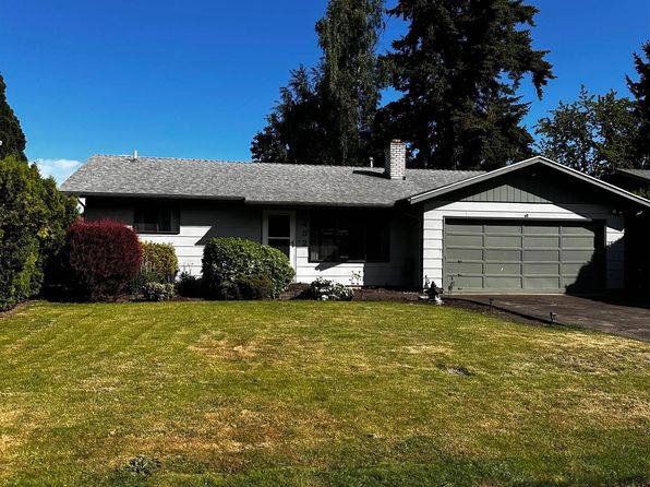 432 Willow Ave, Woodburn, OR 97071