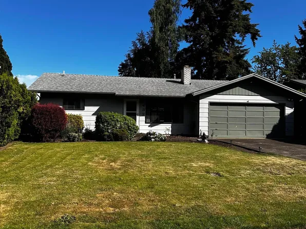 432 Willow Ave, Woodburn, OR 97071