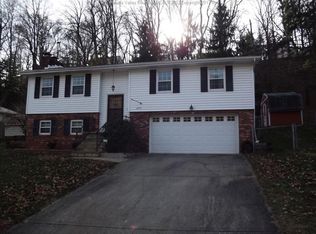 227 Pine Cir, Dunbar, WV 25064