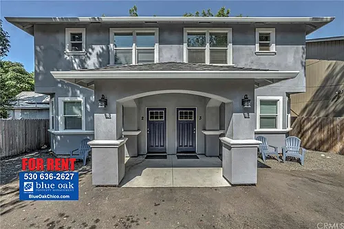 330 Oak St Photo 1