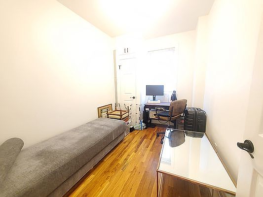 5th image of 484 8th St APT 1A