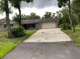 10065 W Halls River Rd, Homosassa, FL 34448