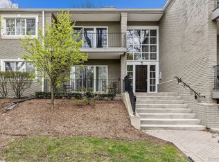 1113 N Old Woodward Ave Unit 37, Birmingham, MI