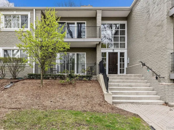 1113 N Old Woodward Ave Unit 37, Birmingham, MI 48009