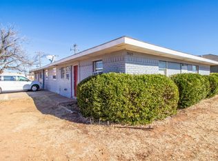 2805 E 2nd St, Lubbock, TX 79403