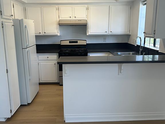 2nd image of 1526 S Bedford St APT 101