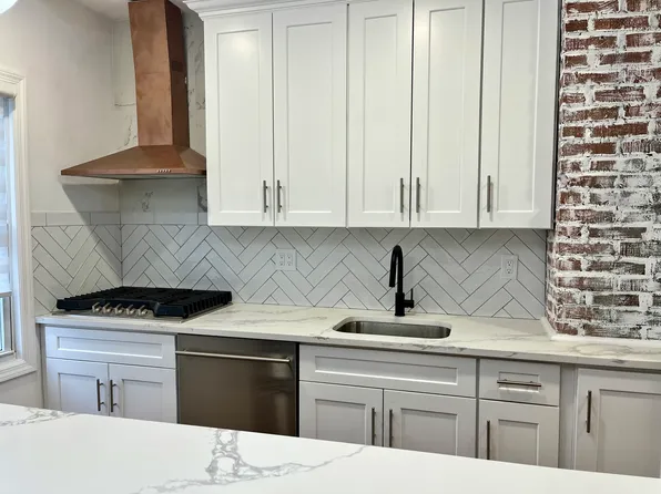 300 Bruce Park Ave #B, Greenwich, CT 06830