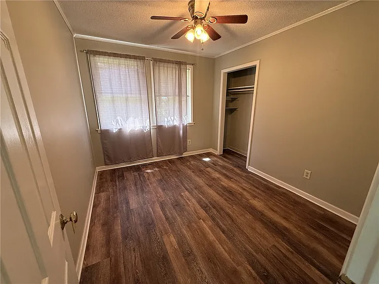 238 Brock Rd — Photo 9