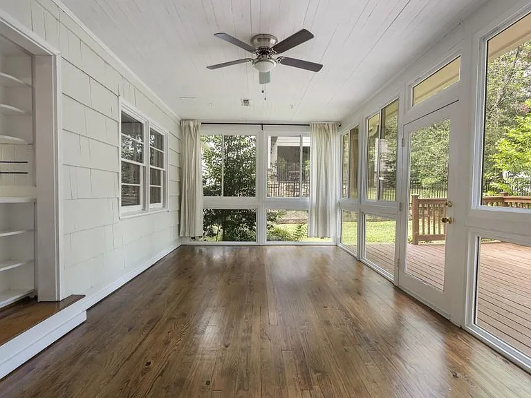 2151 Radcliffe Dr NW — Photo 24