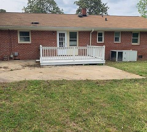 3rd image of 1310 Carolina Ave