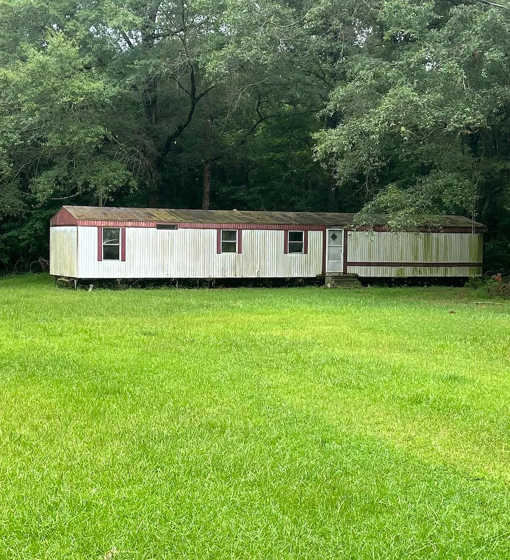 2 bed, 920 sqft, $300 — Photo 1