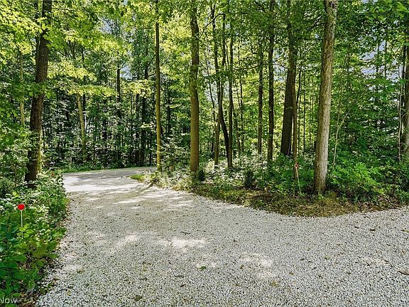 3rd image of 3199 Blake Rd