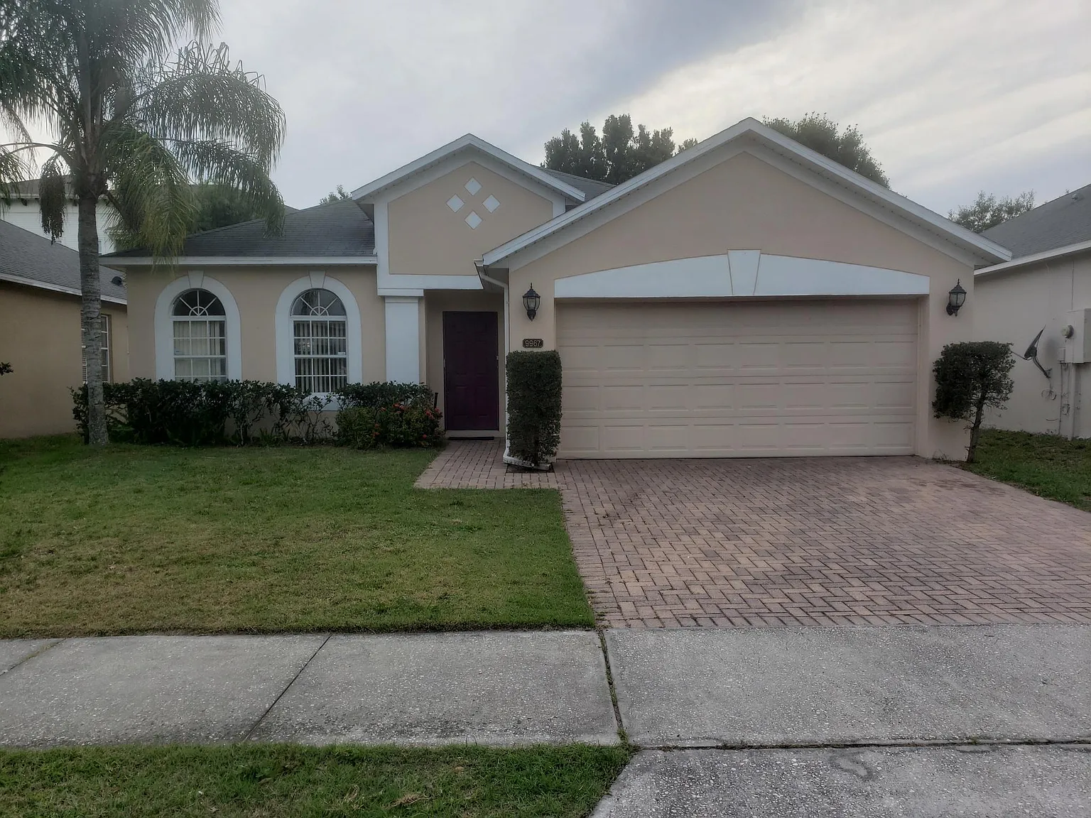 4 bed, 1710 sqft, $2,425 — Photo 2