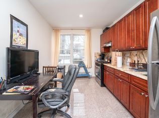 32-11 Broadway #2BB, Astoria, NY 11106