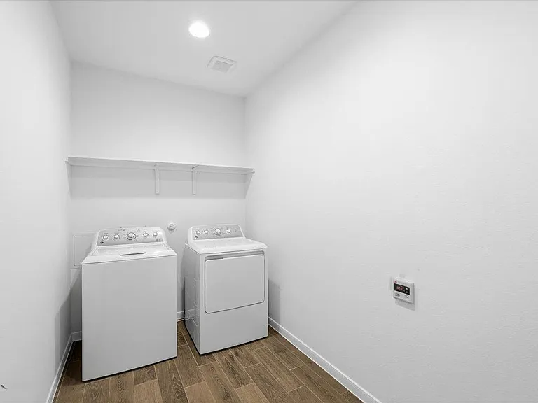 6407 Principale Dr — Photo 13